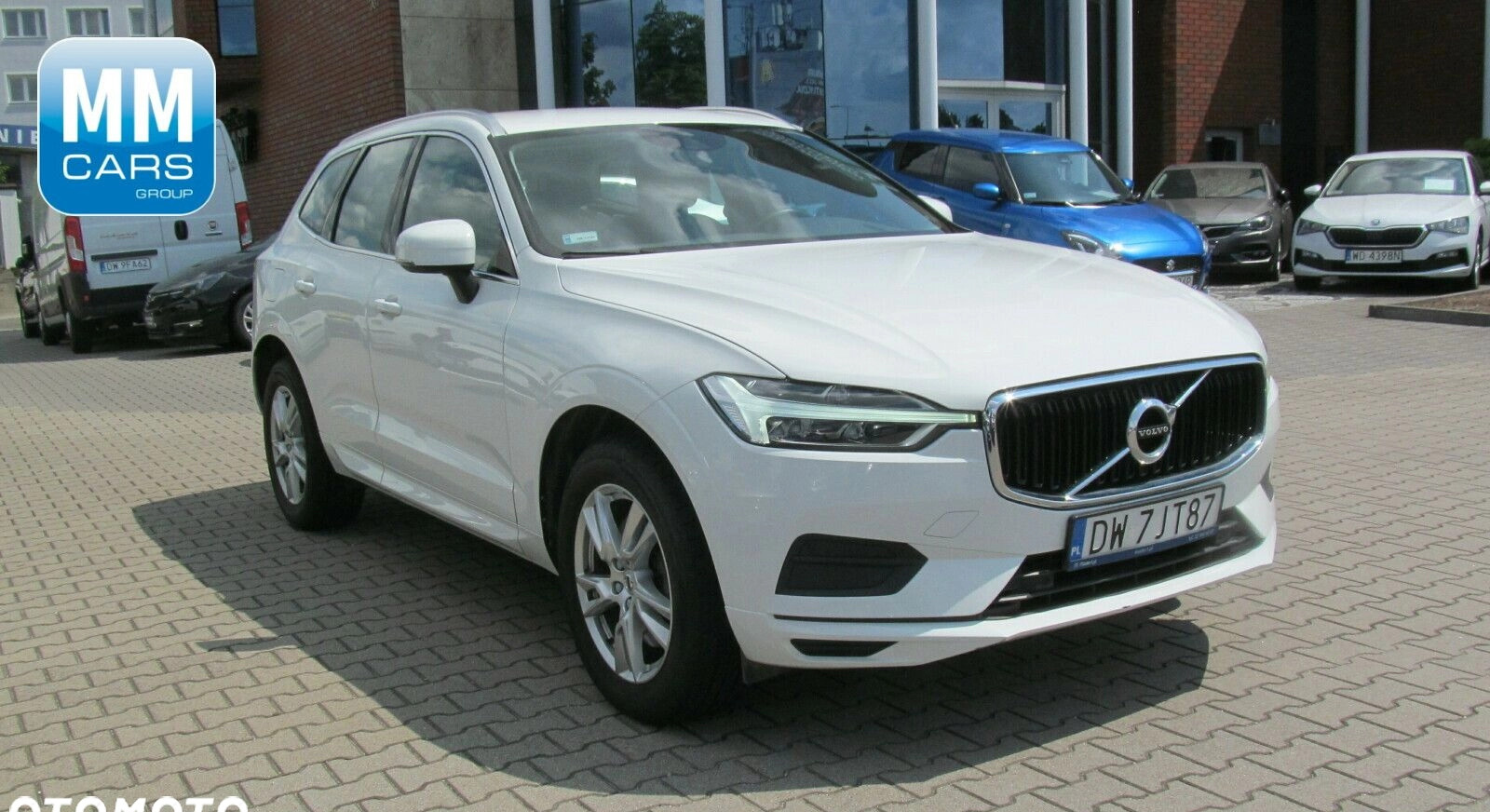 Volvo XC 60 cena 127850 przebieg: 119680, rok produkcji 2018 z Ciechanowiec małe 191